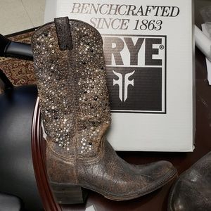 FRYE Deborah Stud Gray Boots